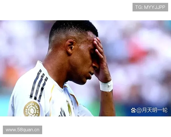 巴黎圣日耳曼边路依赖加剧，中路进攻是否已陷入瘫痪？